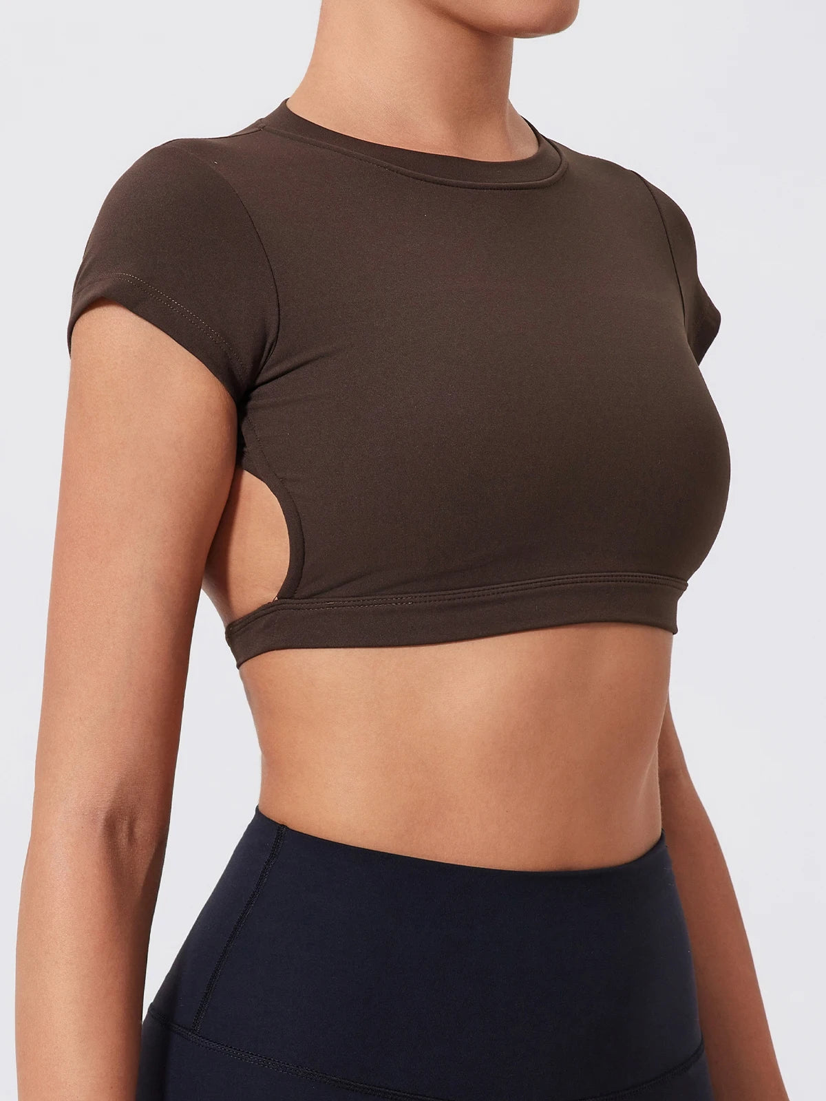 Women's Quick-Dry Backless Workout Crop Top – Breathable Fitness & Yoga Activewear