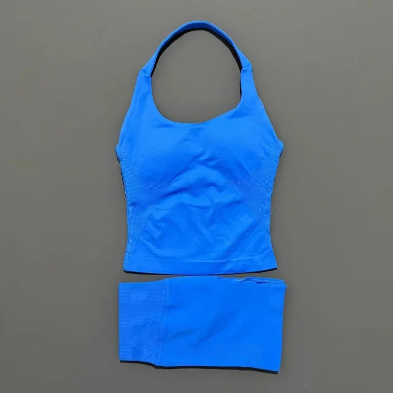 Seamless Activewear Set – Strappy Halter Sports Bra & Shorts