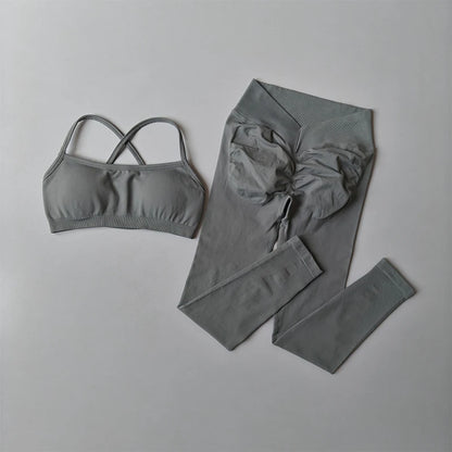 Seamless Push-Up Fitness Set – Sports Bra & Peach Lift Leggings