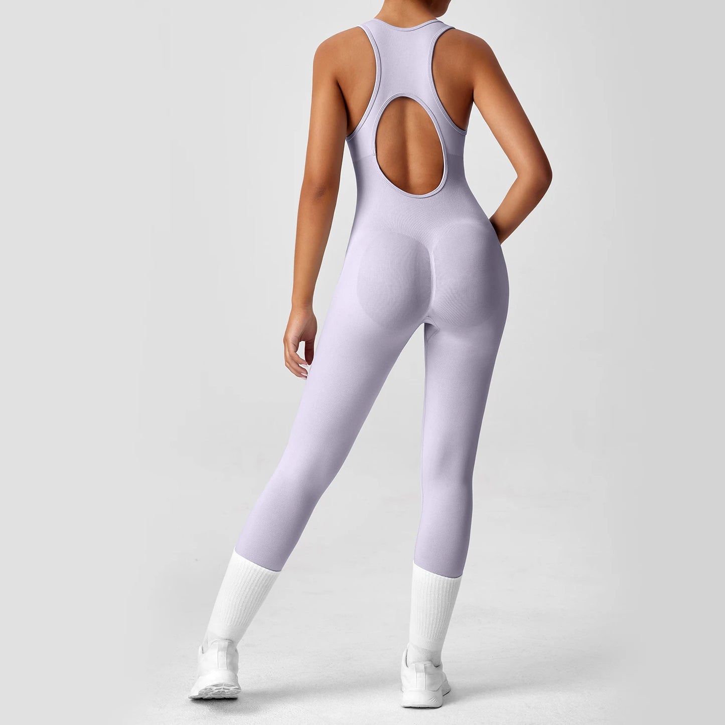 Seamless Peach Lift V-Back Yoga Jumpsuit – Tummy Control & Booty Sculpting Fit