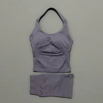 Seamless Activewear Set – Strappy Halter Sports Bra & Shorts