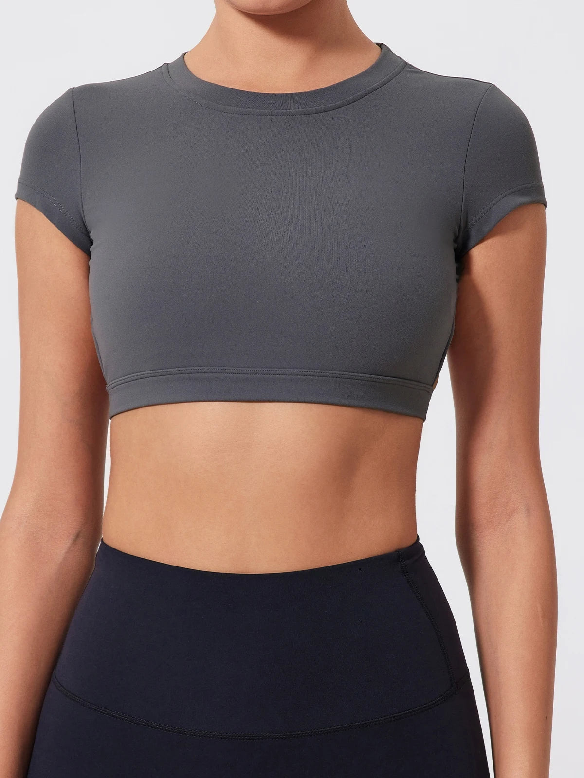 Women's Quick-Dry Backless Workout Crop Top – Breathable Fitness & Yoga Activewear