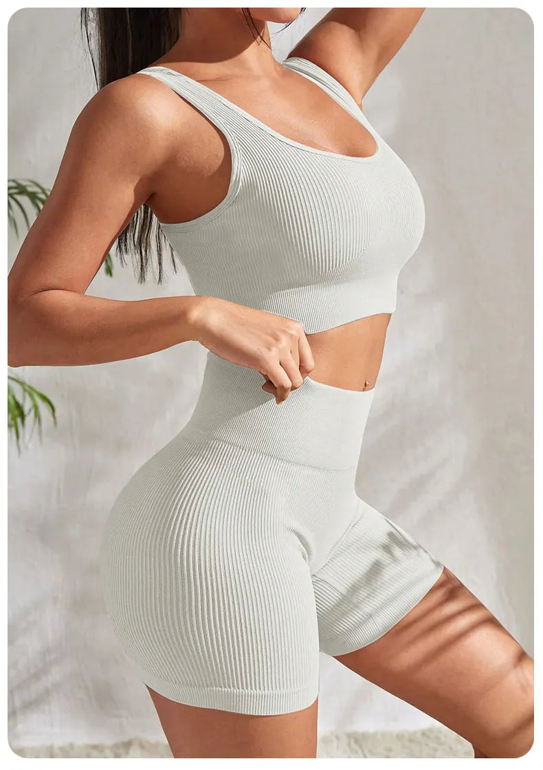 Ribbed Fitness Shorts Set for Women – Seamless Gym Outfit