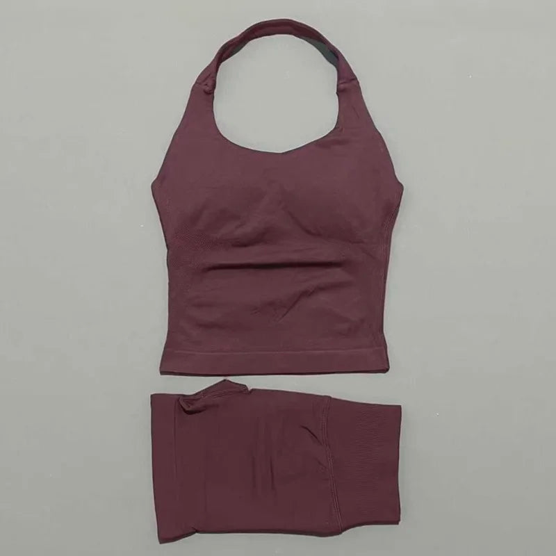 Seamless Activewear Set – Strappy Halter Sports Bra & Shorts