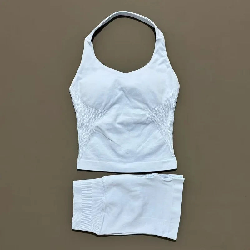 Seamless Activewear Set – Strappy Halter Sports Bra & Shorts