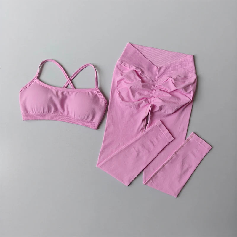 Seamless Push-Up Fitness Set – Sports Bra & Peach Lift Leggings