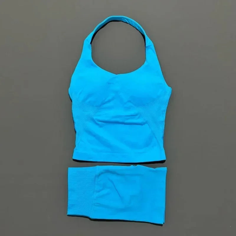 Seamless Activewear Set – Strappy Halter Sports Bra & Shorts