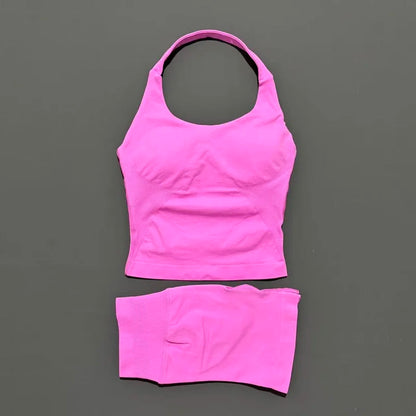 Seamless Activewear Set – Strappy Halter Sports Bra & Shorts