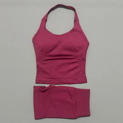 Seamless Activewear Set – Strappy Halter Sports Bra & Shorts