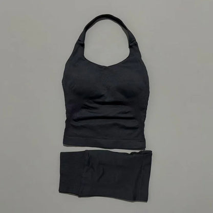 Seamless Activewear Set – Strappy Halter Sports Bra & Shorts
