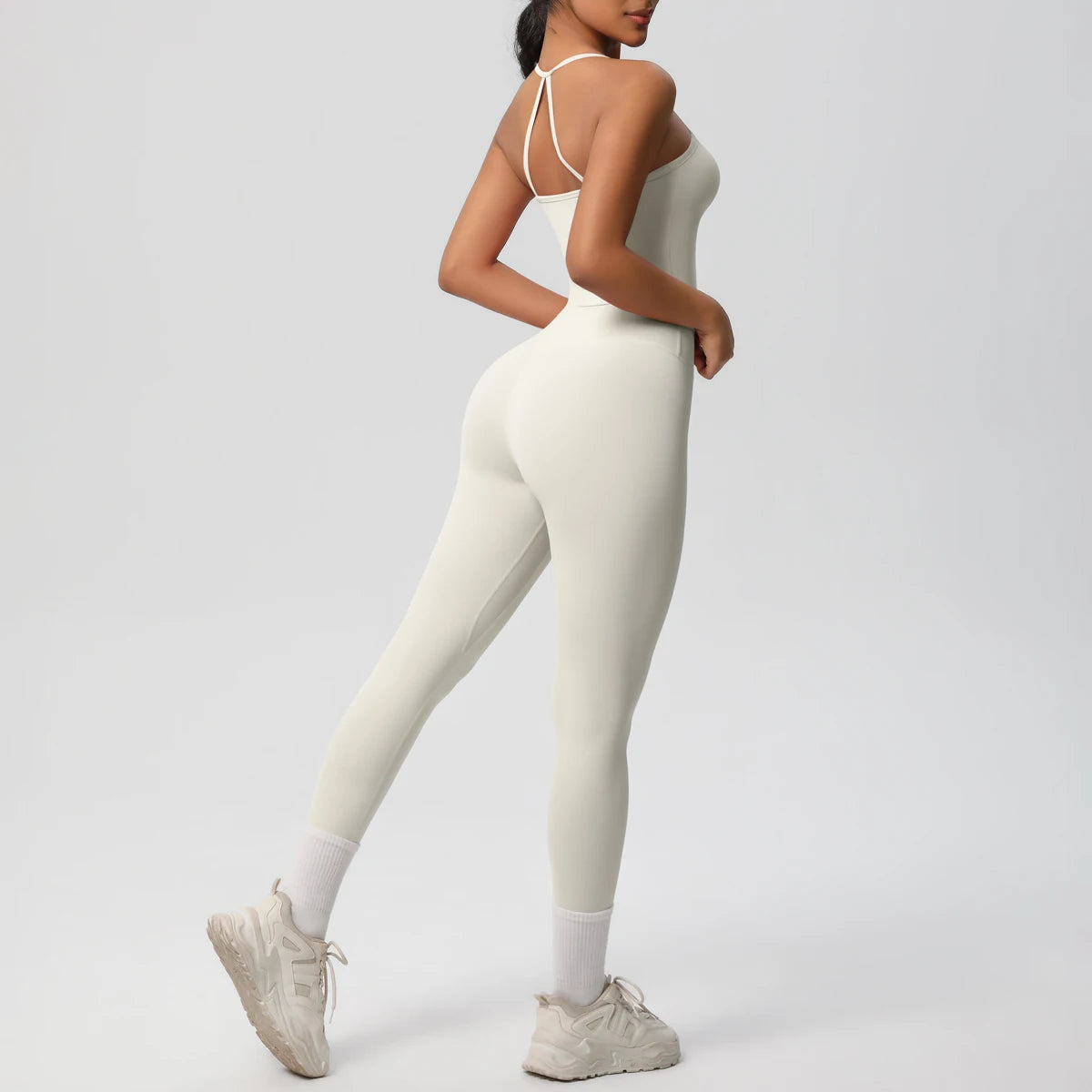 Women's 2-Piece Fitness Set – Halter Top & Tummy Control Bottoms