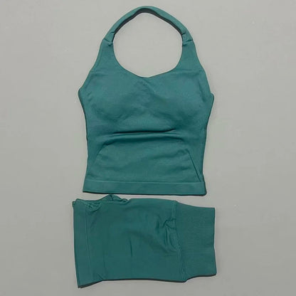 Seamless Activewear Set – Strappy Halter Sports Bra & Shorts