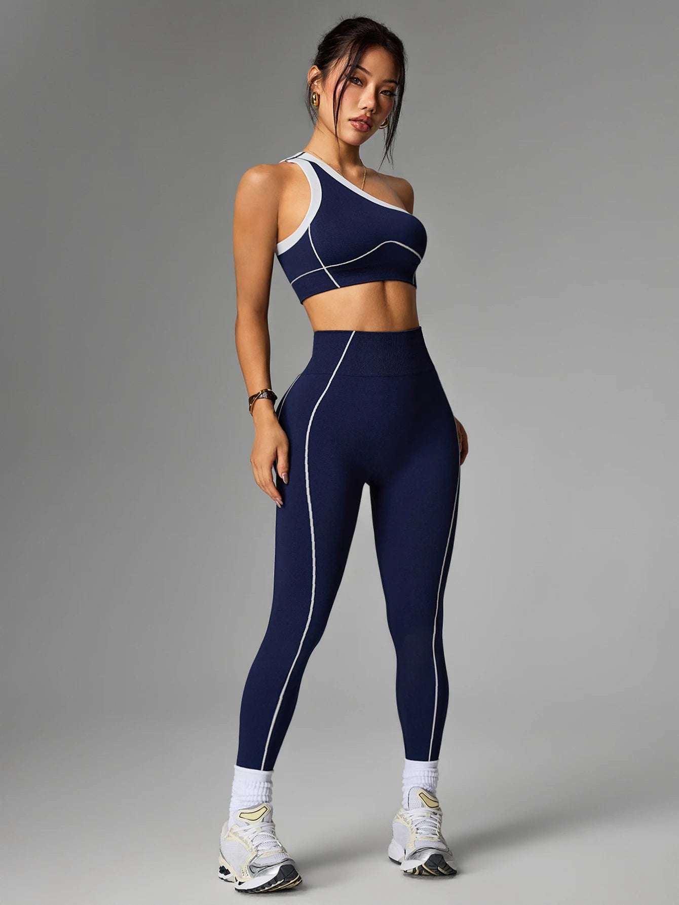 Seamless 2-Piece Yoga Set – Sports Bra & Leggings